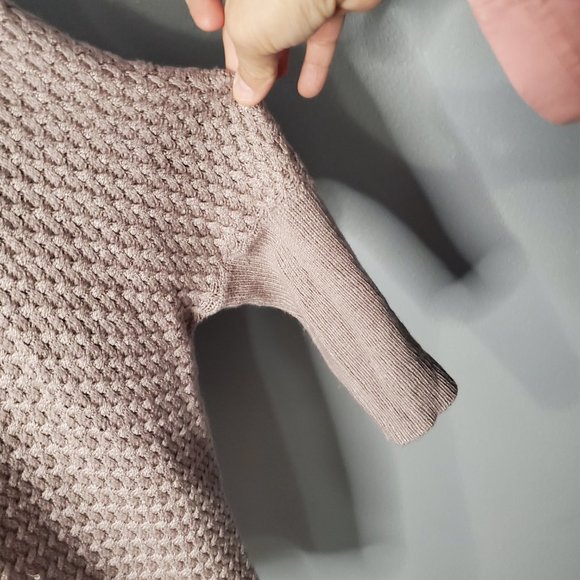 East Adeline Light Mauve Cowl Neck Sweater with Kangaroo Pocket, XL - Picture 5 of 8